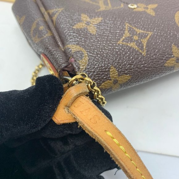 LOUIS VUITTON Monogram Favorite MM Crossbody Bag - Picture 6 of 16
